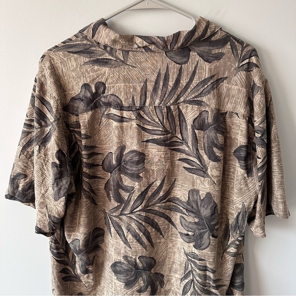 Havana Jack's Cafe Button Down Shirt Men's M Hawaiian Palm Trees Silk beige - Picture 9 of 10